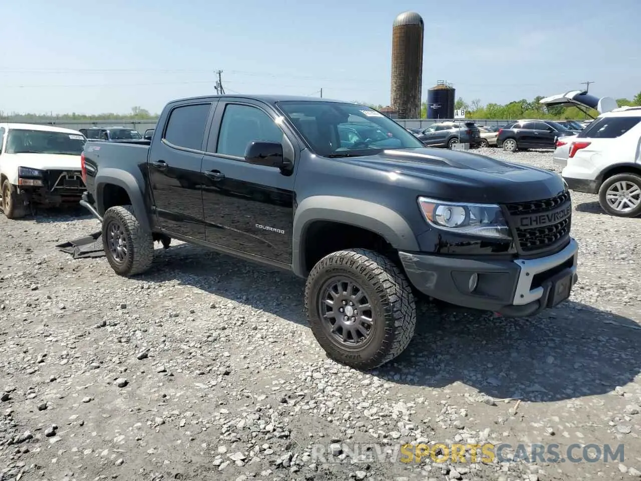 4 Photograph of a damaged car 1GCGTEEN8N1323494 CHEVROLET COLORADO 2022
