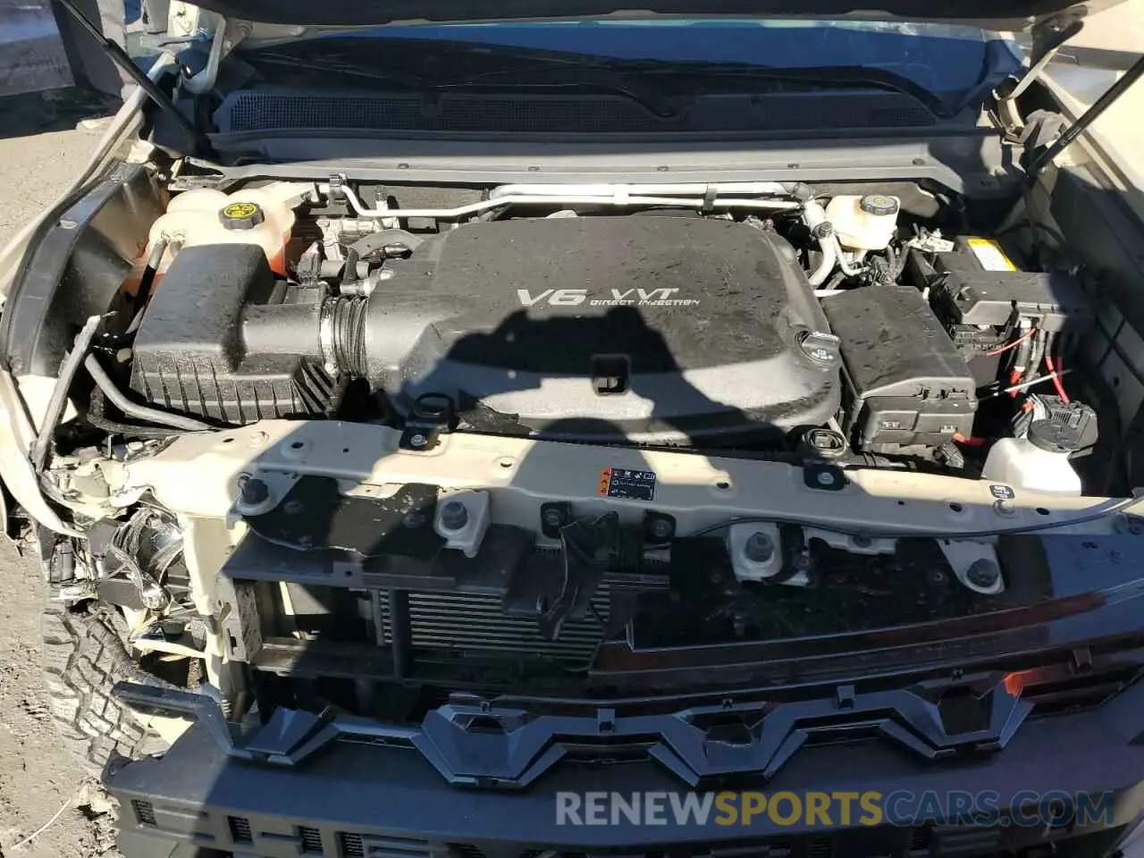 11 Photograph of a damaged car 1GCGTEEN9N1220309 CHEVROLET COLORADO 2022