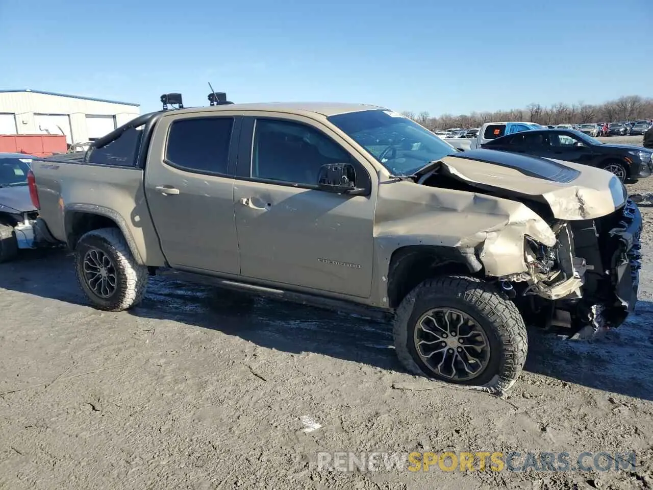 4 Photograph of a damaged car 1GCGTEEN9N1220309 CHEVROLET COLORADO 2022
