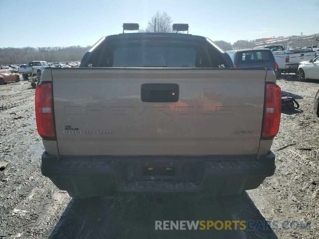 6 Photograph of a damaged car 1GCGTEEN9N1220309 CHEVROLET COLORADO 2022