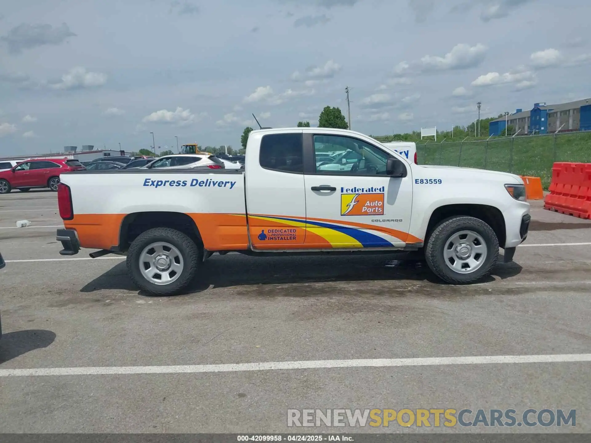 13 Photograph of a damaged car 1GCHSBEA0N1125804 CHEVROLET COLORADO 2022