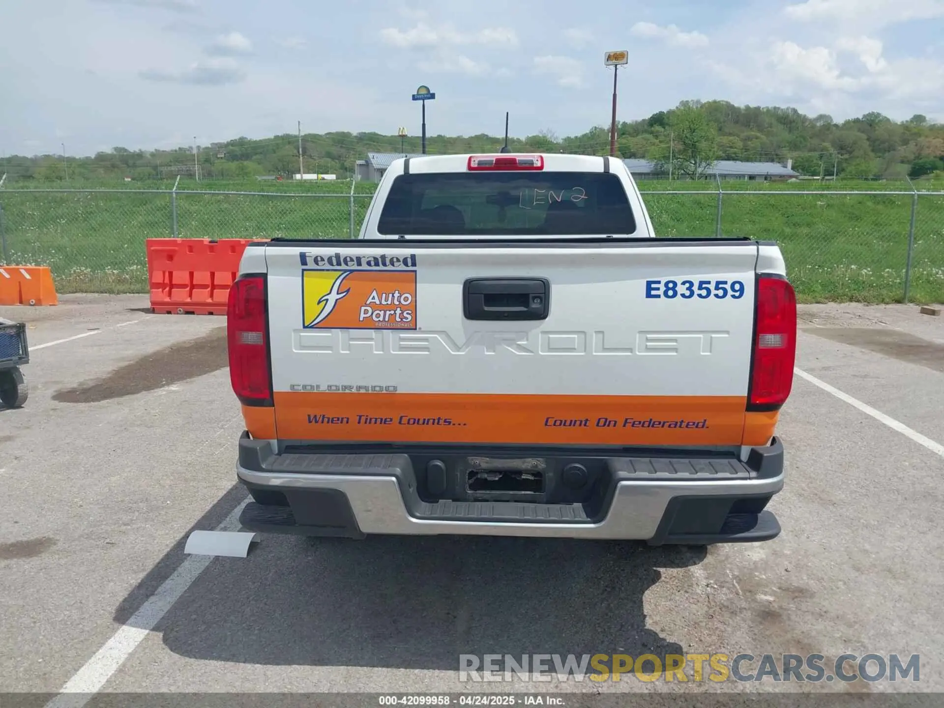 16 Photograph of a damaged car 1GCHSBEA0N1125804 CHEVROLET COLORADO 2022