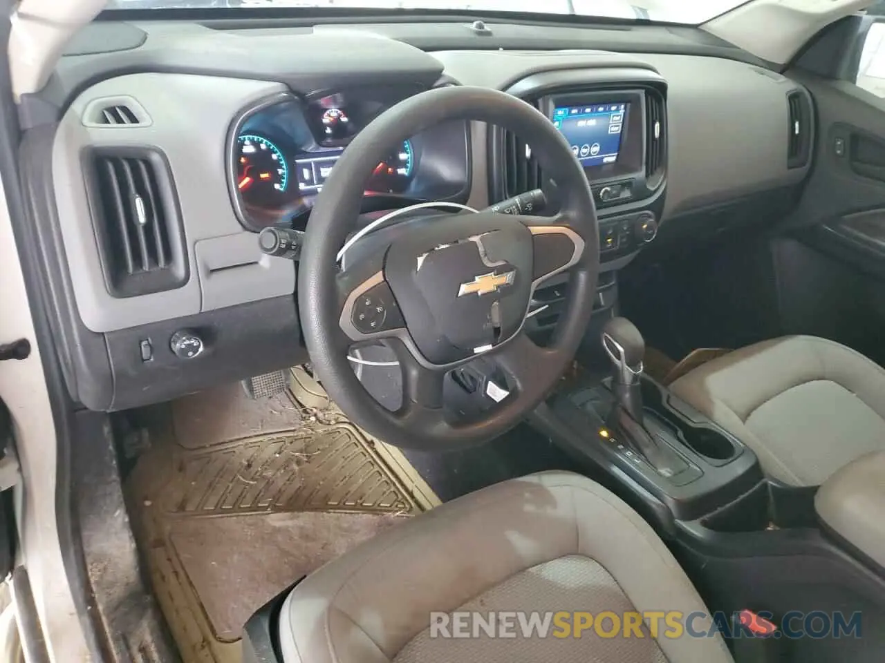 8 Photograph of a damaged car 1GCHSBEA2N1255924 CHEVROLET COLORADO 2022