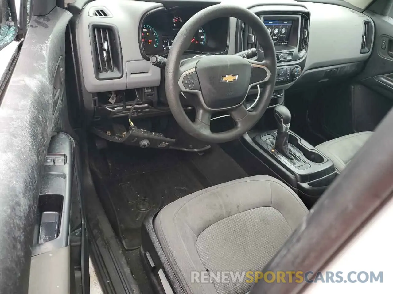 8 Photograph of a damaged car 1GCHSBEA3N1125635 CHEVROLET COLORADO 2022