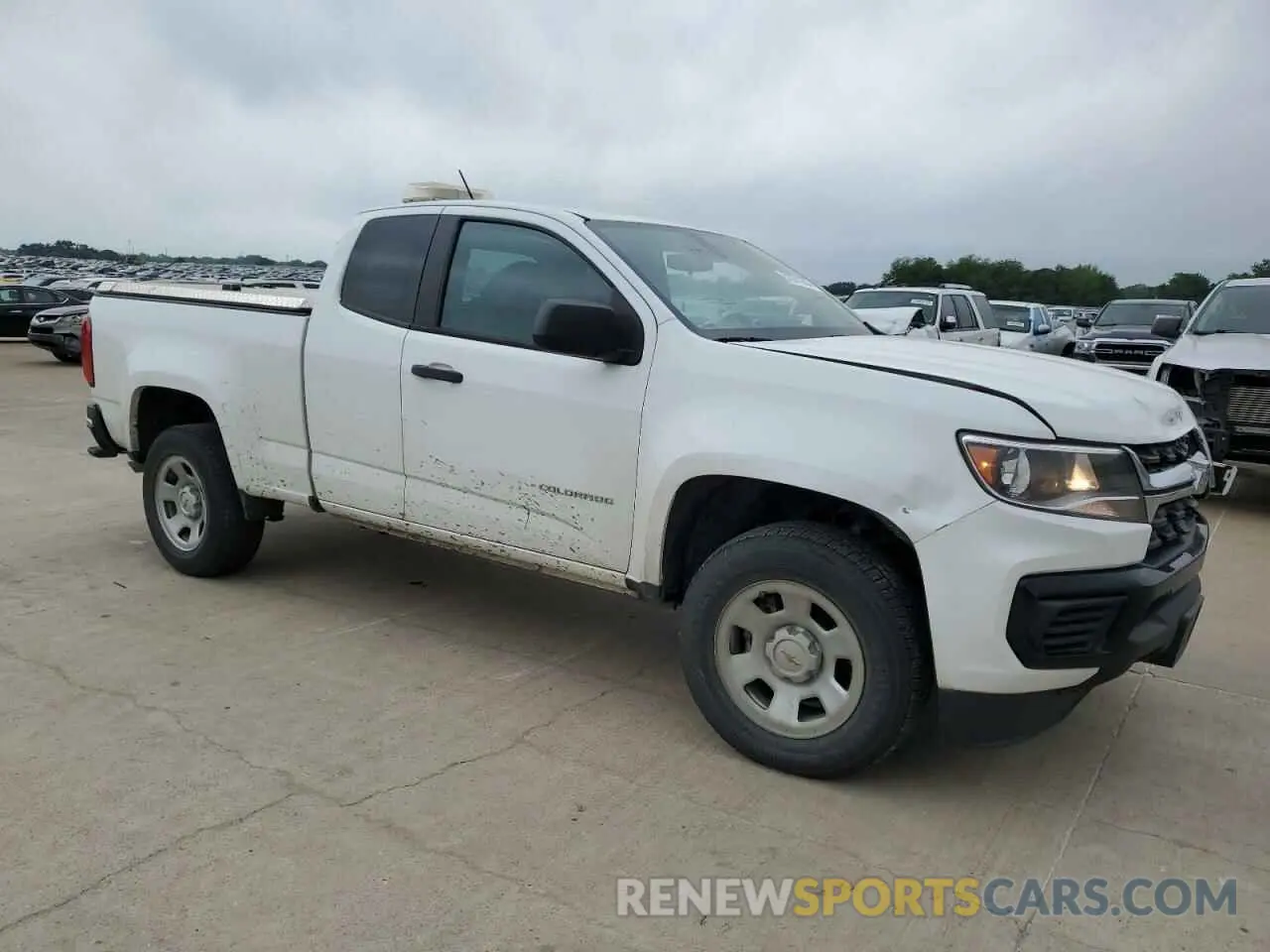 4 Photograph of a damaged car 1GCHSBEA8N1140518 CHEVROLET COLORADO 2022