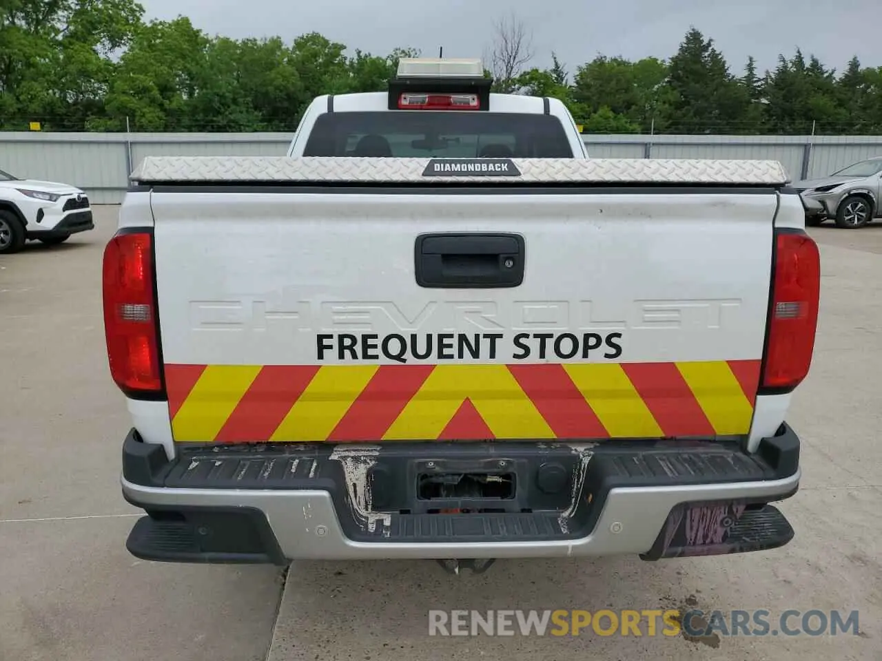 6 Photograph of a damaged car 1GCHSBEA8N1140518 CHEVROLET COLORADO 2022