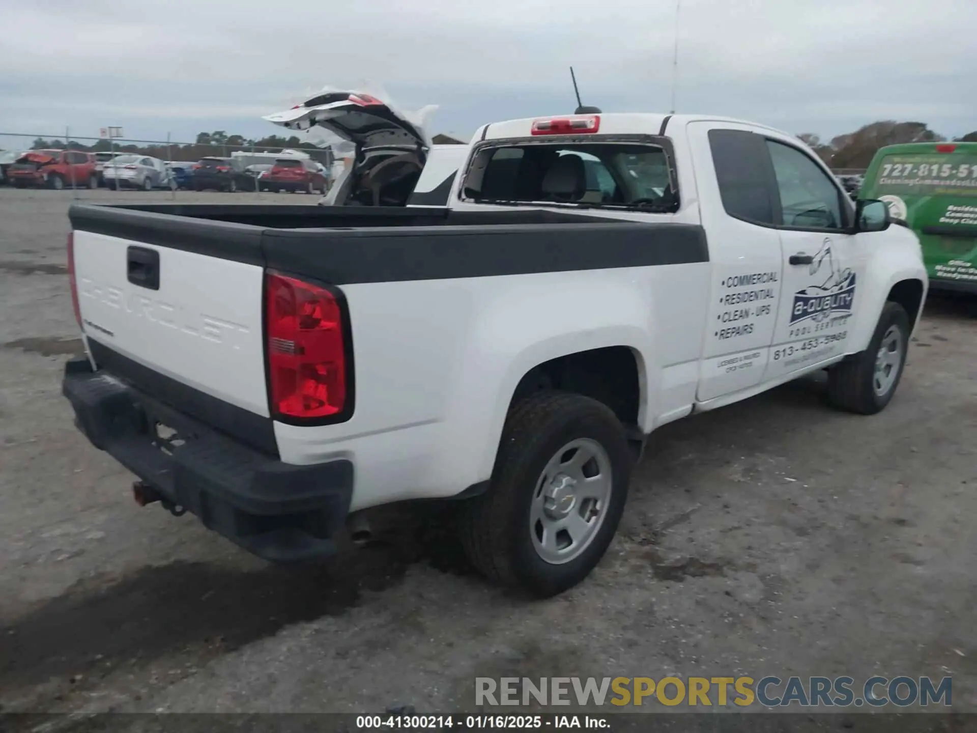 4 Photograph of a damaged car 1GCHSBEA8N1264935 CHEVROLET COLORADO 2022