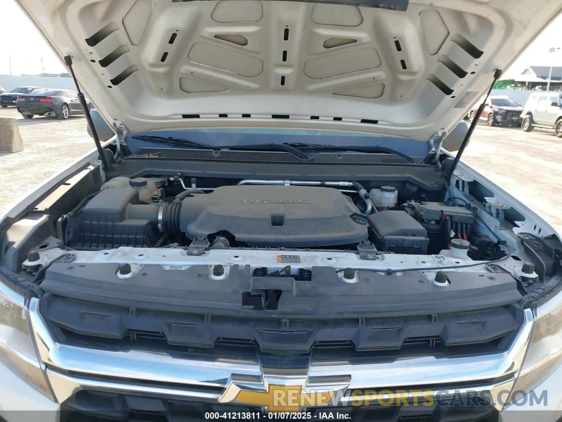 10 Photograph of a damaged car 1GCHSBEN6N1259669 CHEVROLET COLORADO 2022