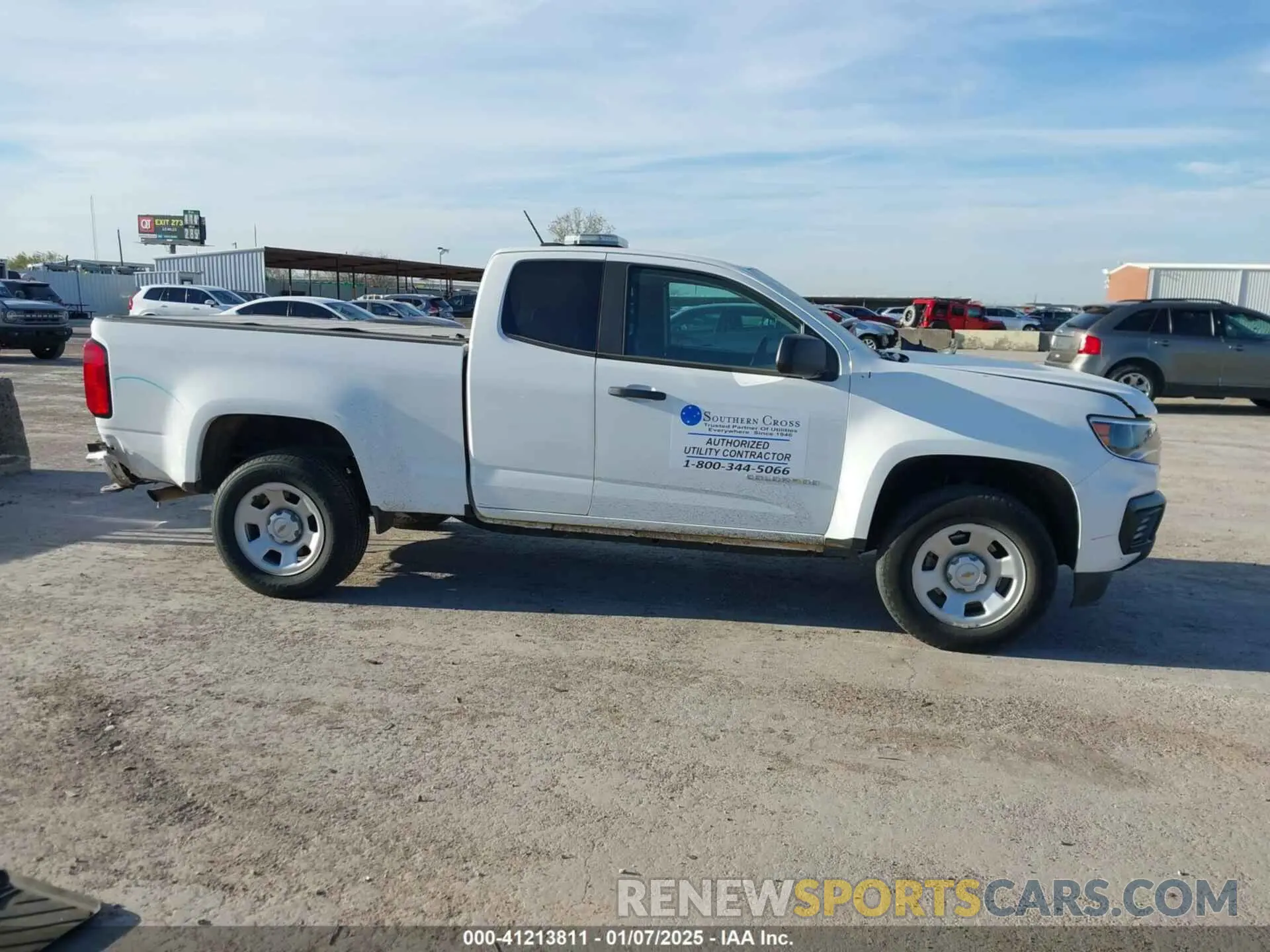 13 Photograph of a damaged car 1GCHSBEN6N1259669 CHEVROLET COLORADO 2022