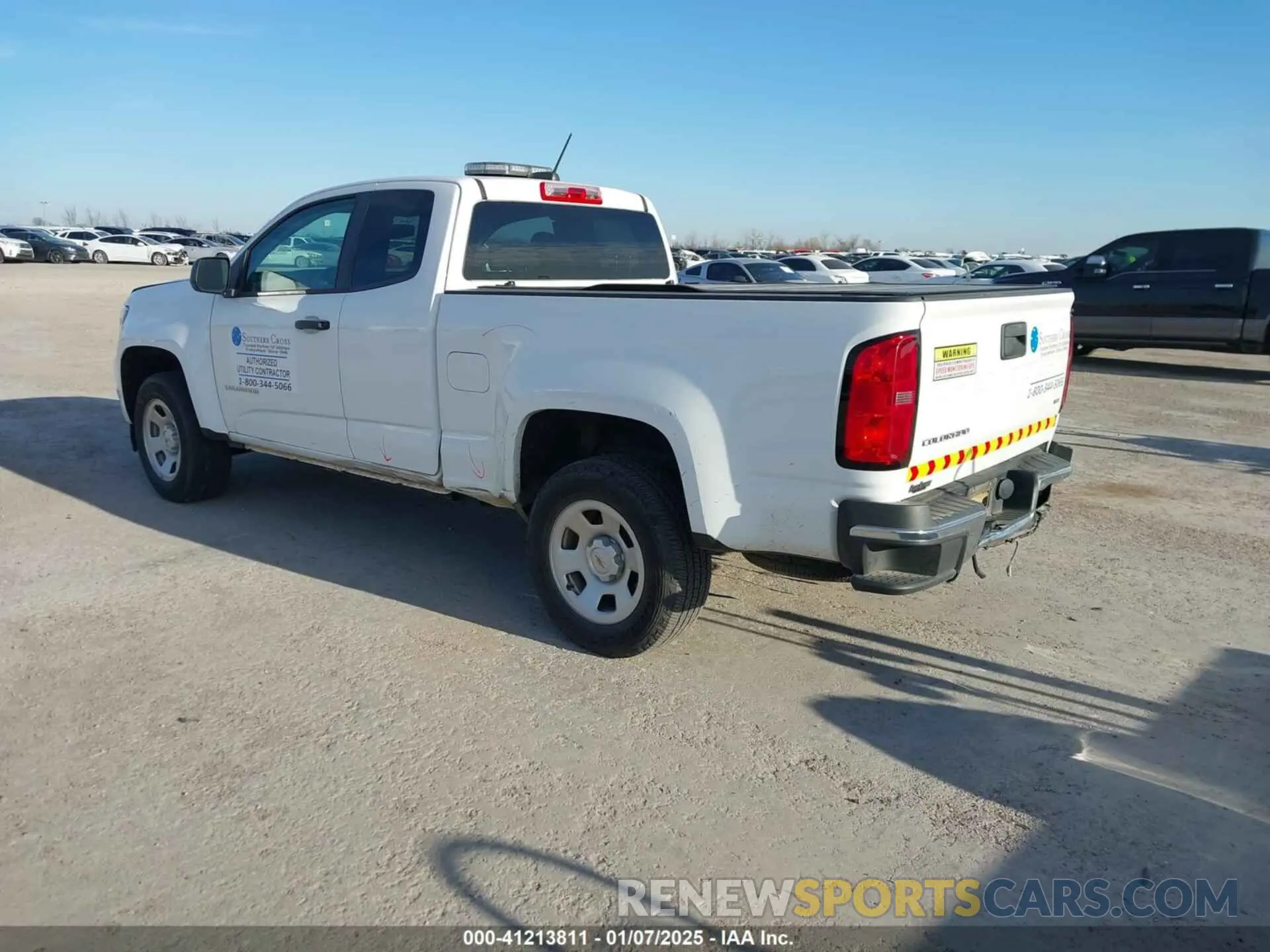 3 Photograph of a damaged car 1GCHSBEN6N1259669 CHEVROLET COLORADO 2022