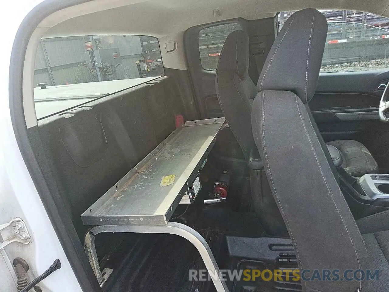 10 Photograph of a damaged car 1GCHSCEA0N1116610 CHEVROLET COLORADO 2022