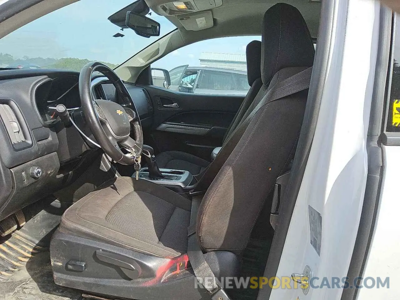 7 Photograph of a damaged car 1GCHSCEA0N1116610 CHEVROLET COLORADO 2022