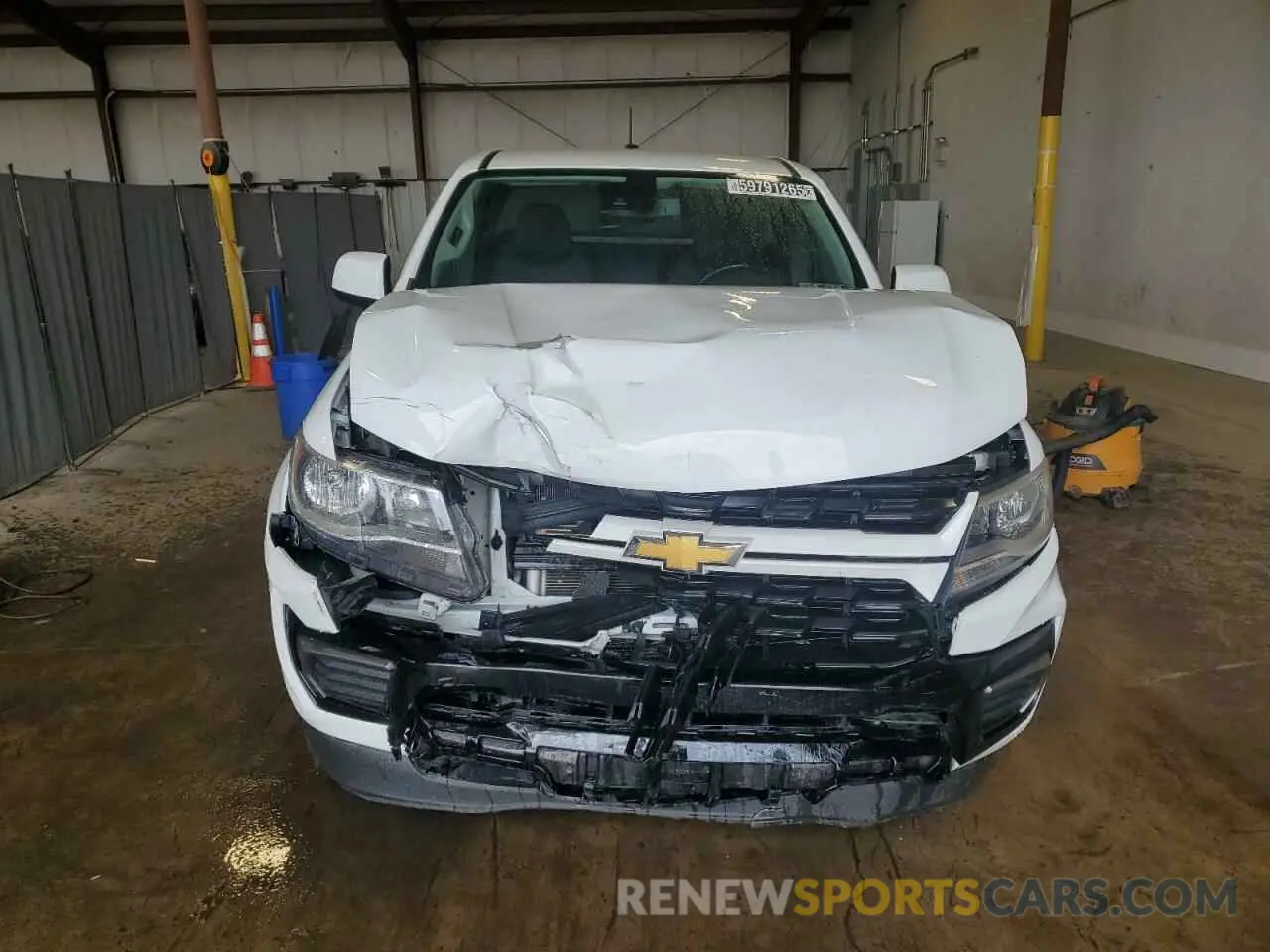5 Photograph of a damaged car 1GCHSCEA0N1127770 CHEVROLET COLORADO 2022