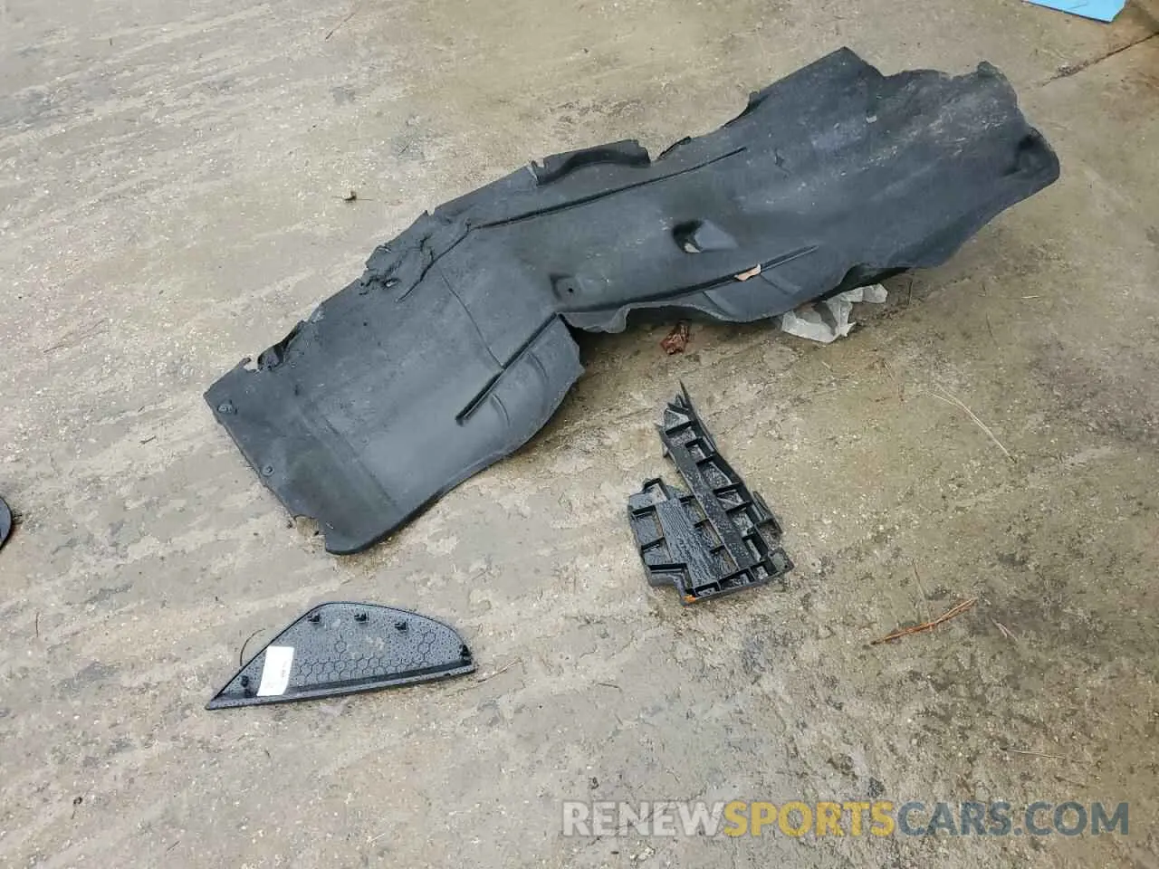 12 Photograph of a damaged car 1GCHSCEA0N1179951 CHEVROLET COLORADO 2022