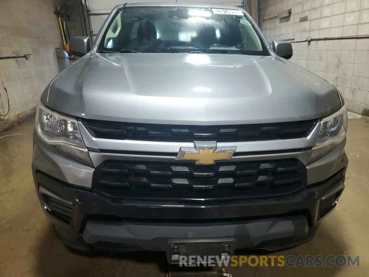 5 Photograph of a damaged car 1GCHSCEA0N1181862 CHEVROLET COLORADO 2022