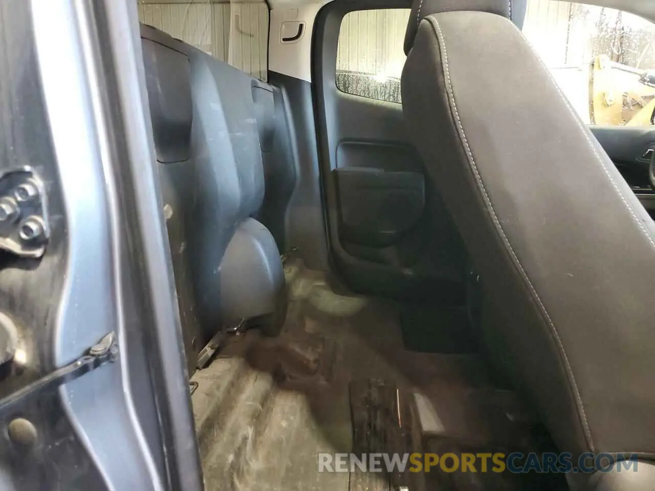10 Photograph of a damaged car 1GCHSCEA1N1176220 CHEVROLET COLORADO 2022
