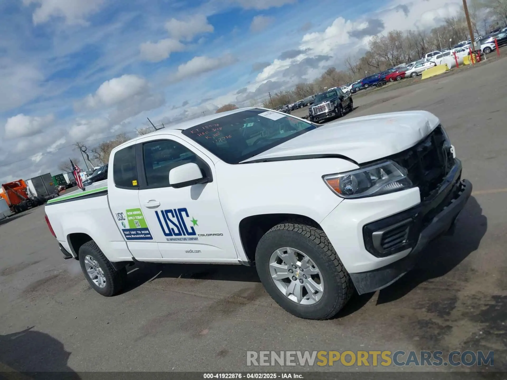 13 Photograph of a damaged car 1GCHSCEA2N1117936 CHEVROLET COLORADO 2022