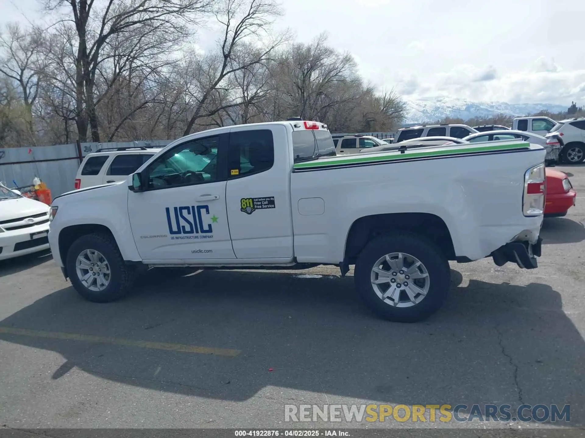 14 Photograph of a damaged car 1GCHSCEA2N1117936 CHEVROLET COLORADO 2022