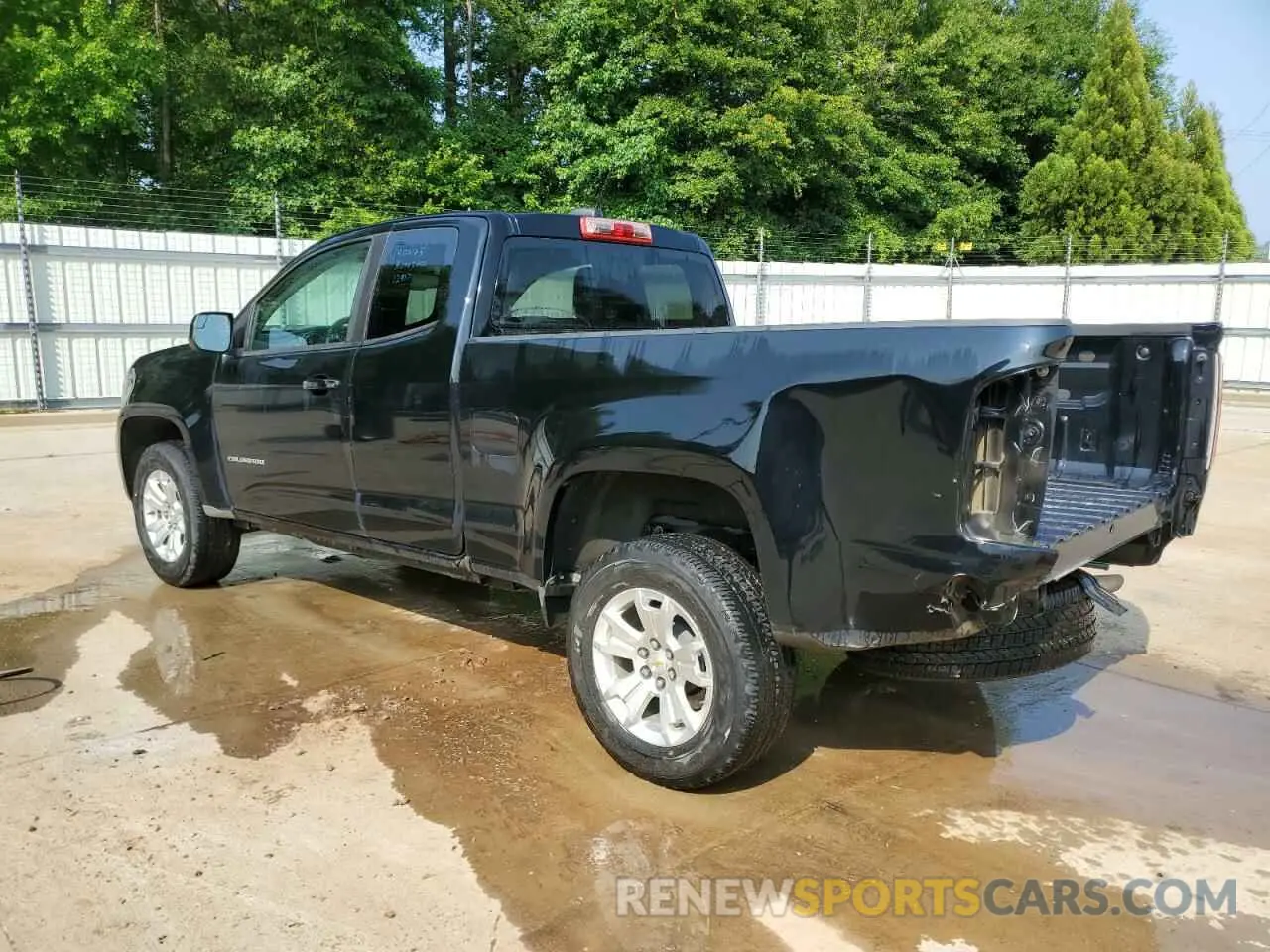 2 Photograph of a damaged car 1GCHSCEA2N1159815 CHEVROLET COLORADO 2022