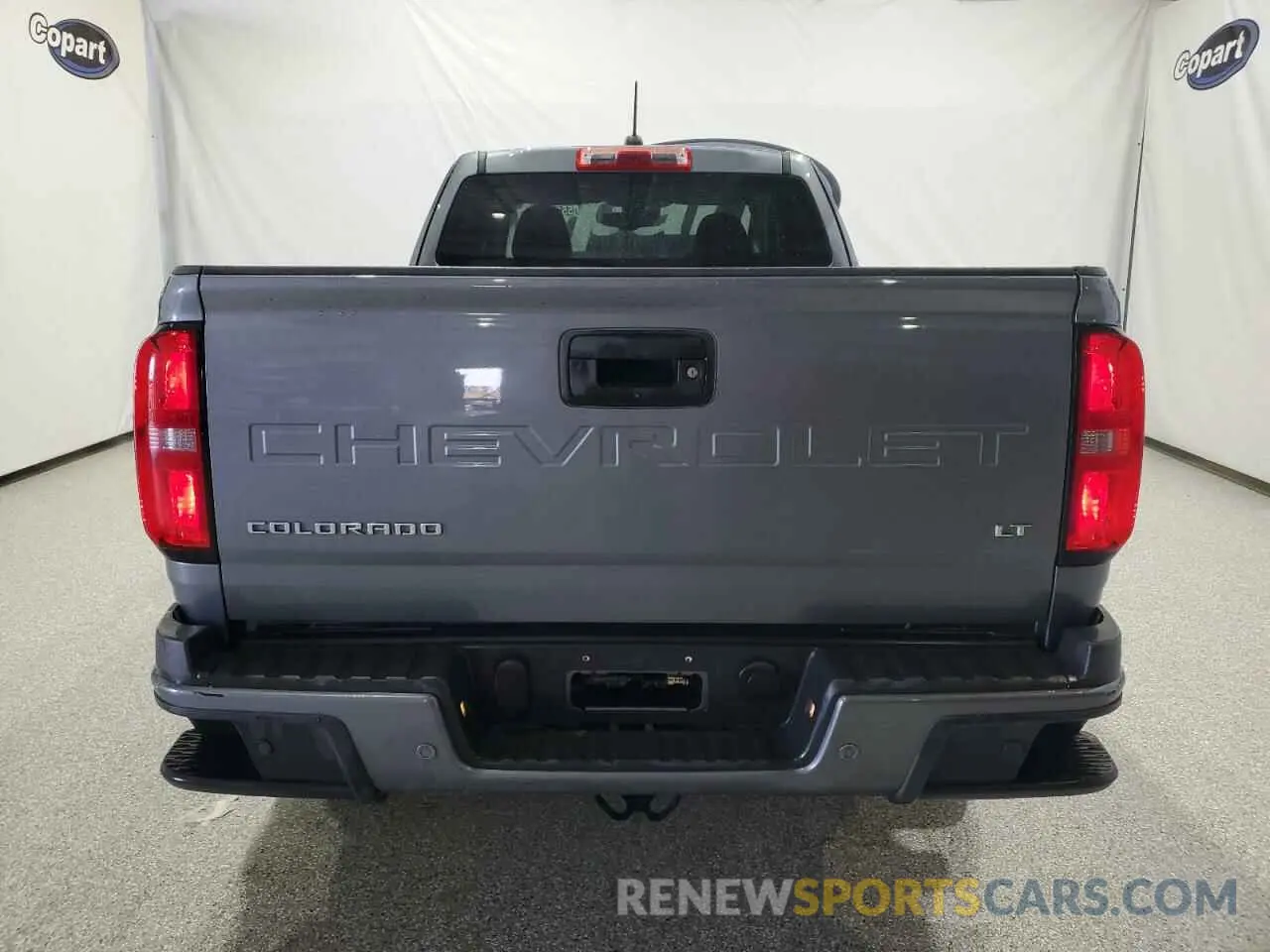 6 Photograph of a damaged car 1GCHSCEA2N1169938 CHEVROLET COLORADO 2022