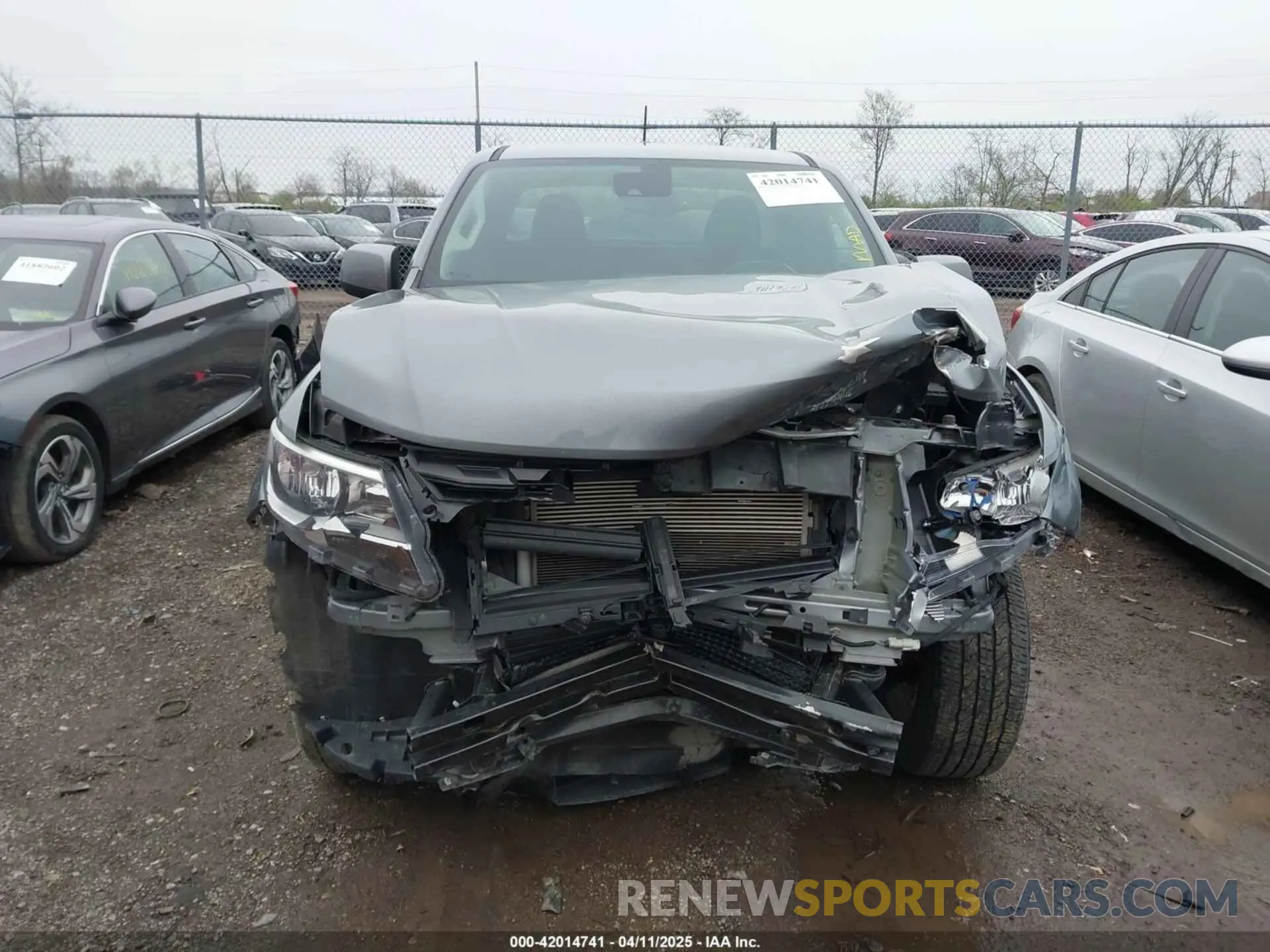 13 Photograph of a damaged car 1GCHSCEA3N1158107 CHEVROLET COLORADO 2022
