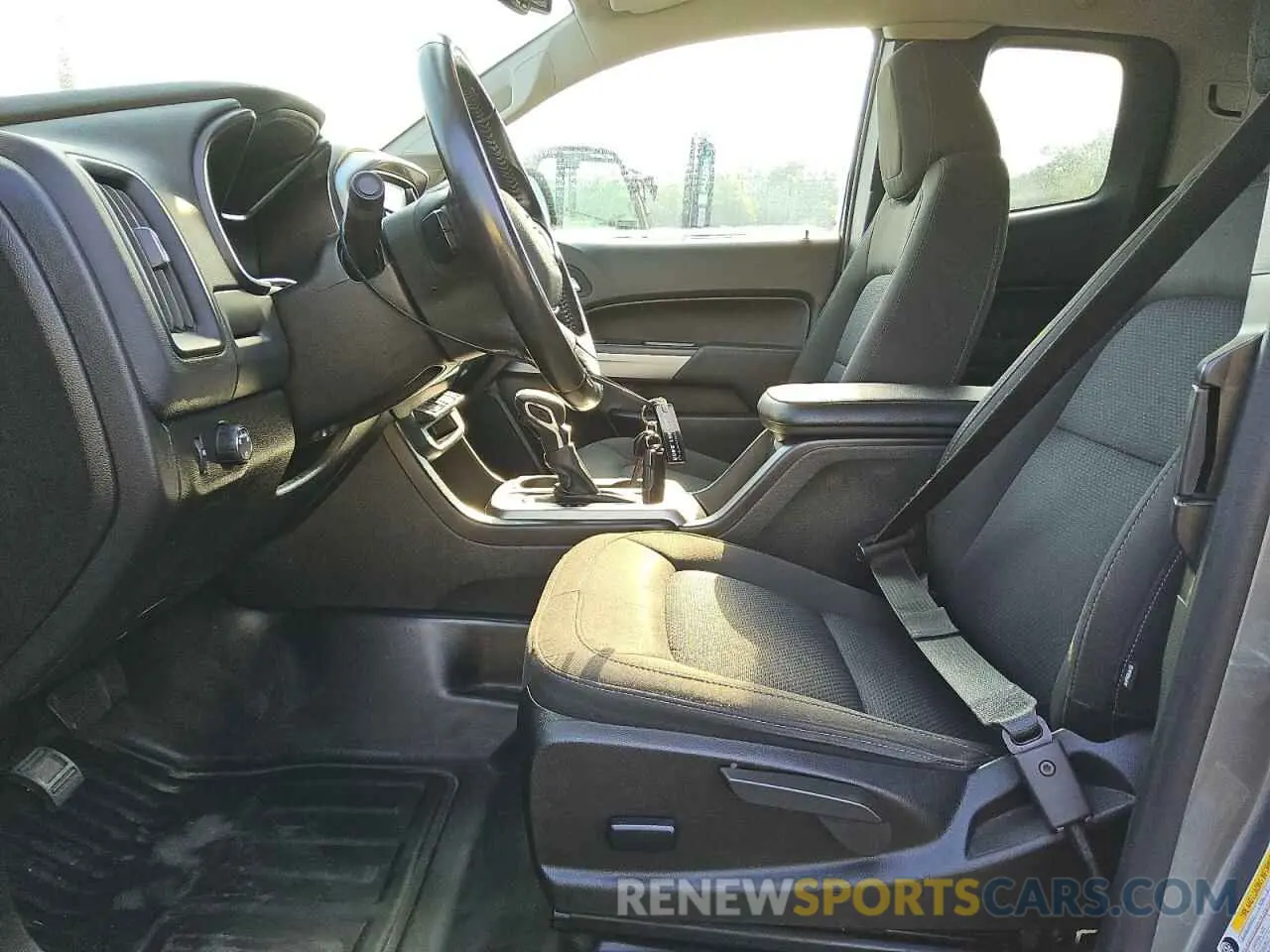 7 Photograph of a damaged car 1GCHSCEA3N1176249 CHEVROLET COLORADO 2022