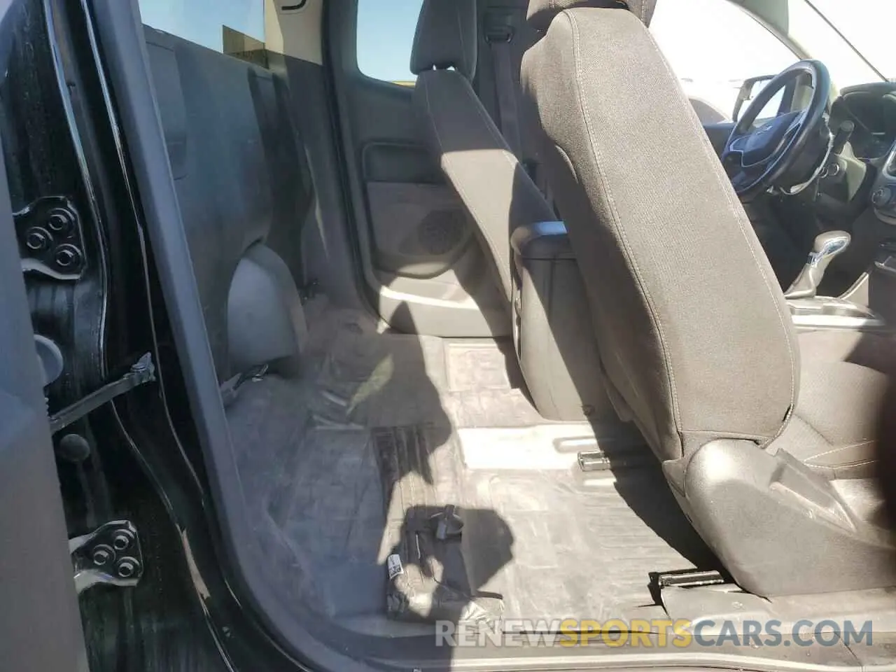 10 Photograph of a damaged car 1GCHSCEA3N1274133 CHEVROLET COLORADO 2022