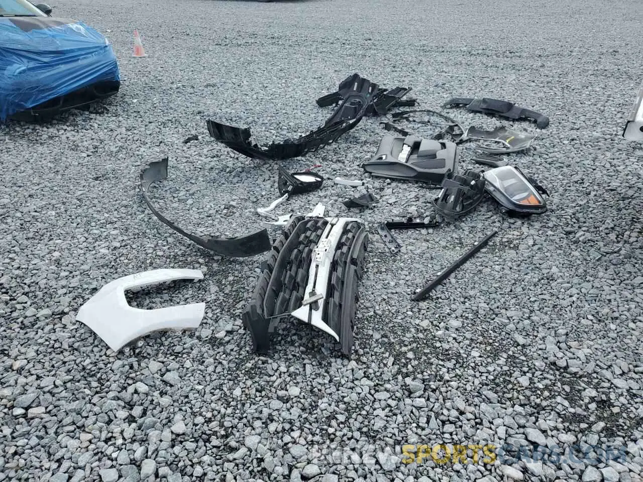 12 Photograph of a damaged car 1GCHSCEA4N1141042 CHEVROLET COLORADO 2022