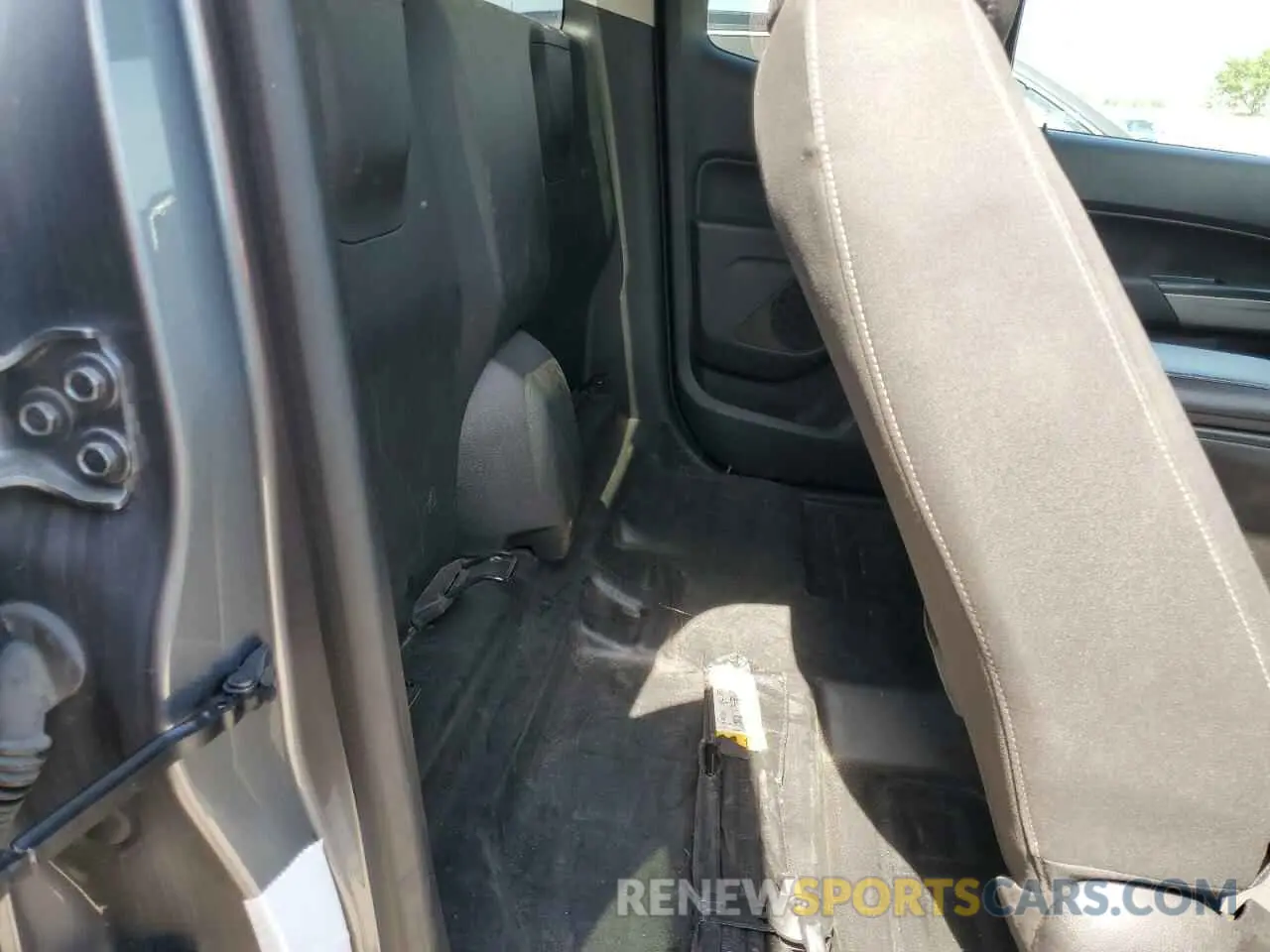 10 Photograph of a damaged car 1GCHSCEA5N1156097 CHEVROLET COLORADO 2022