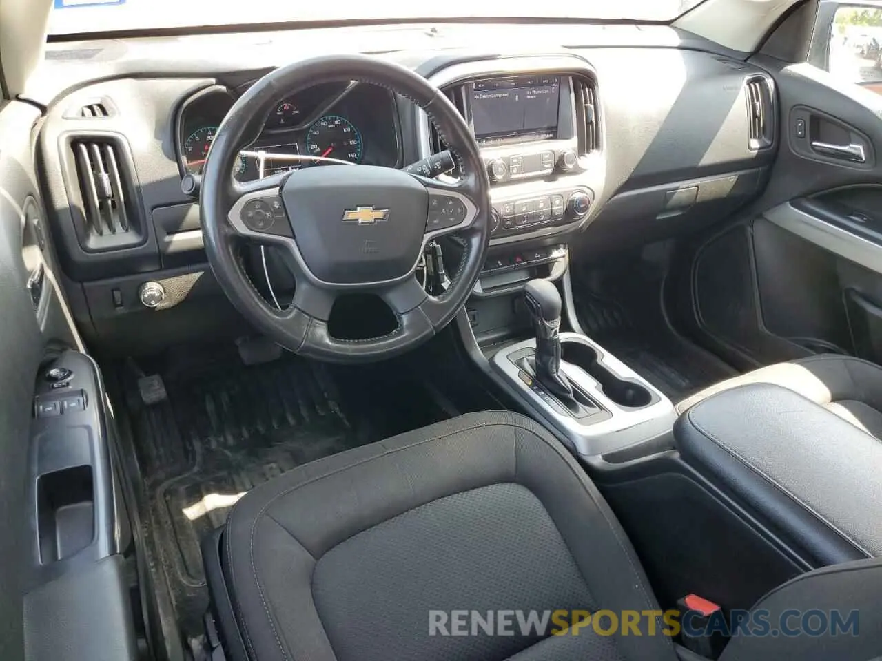 8 Photograph of a damaged car 1GCHSCEA5N1156097 CHEVROLET COLORADO 2022