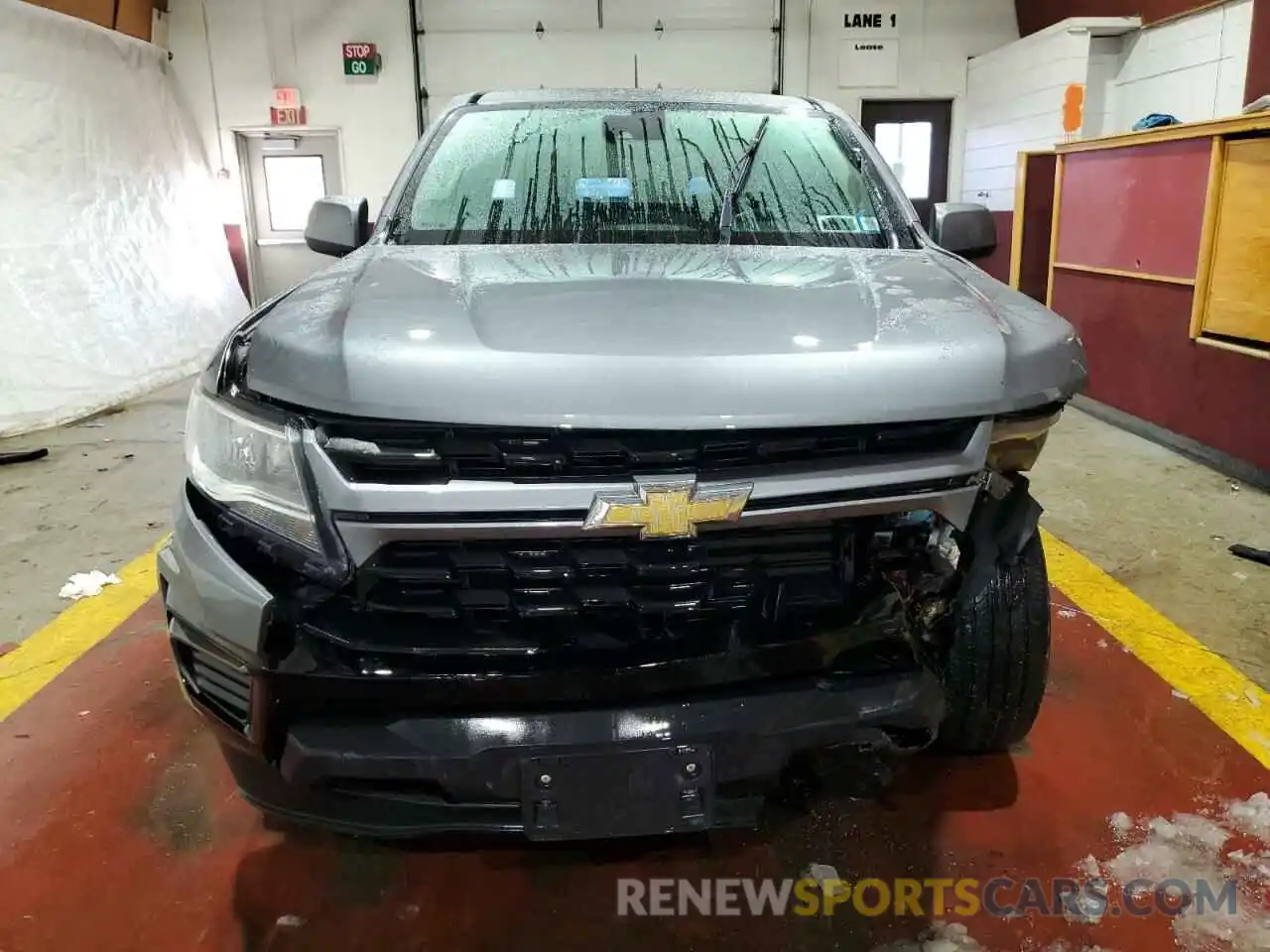 5 Photograph of a damaged car 1GCHSCEA5N1180805 CHEVROLET COLORADO 2022