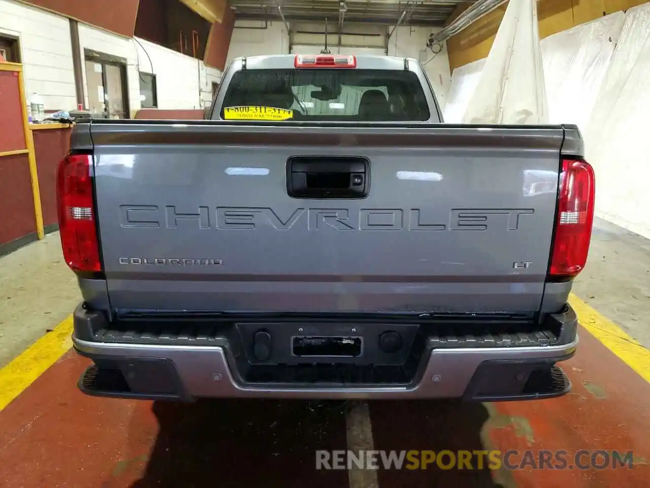 6 Photograph of a damaged car 1GCHSCEA5N1180805 CHEVROLET COLORADO 2022