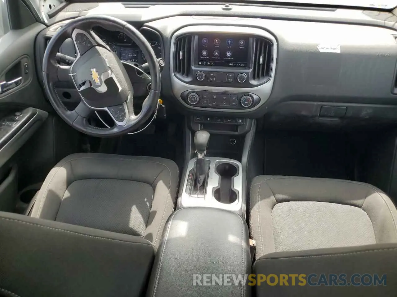 8 Photograph of a damaged car 1GCHSCEA5N1216041 CHEVROLET COLORADO 2022