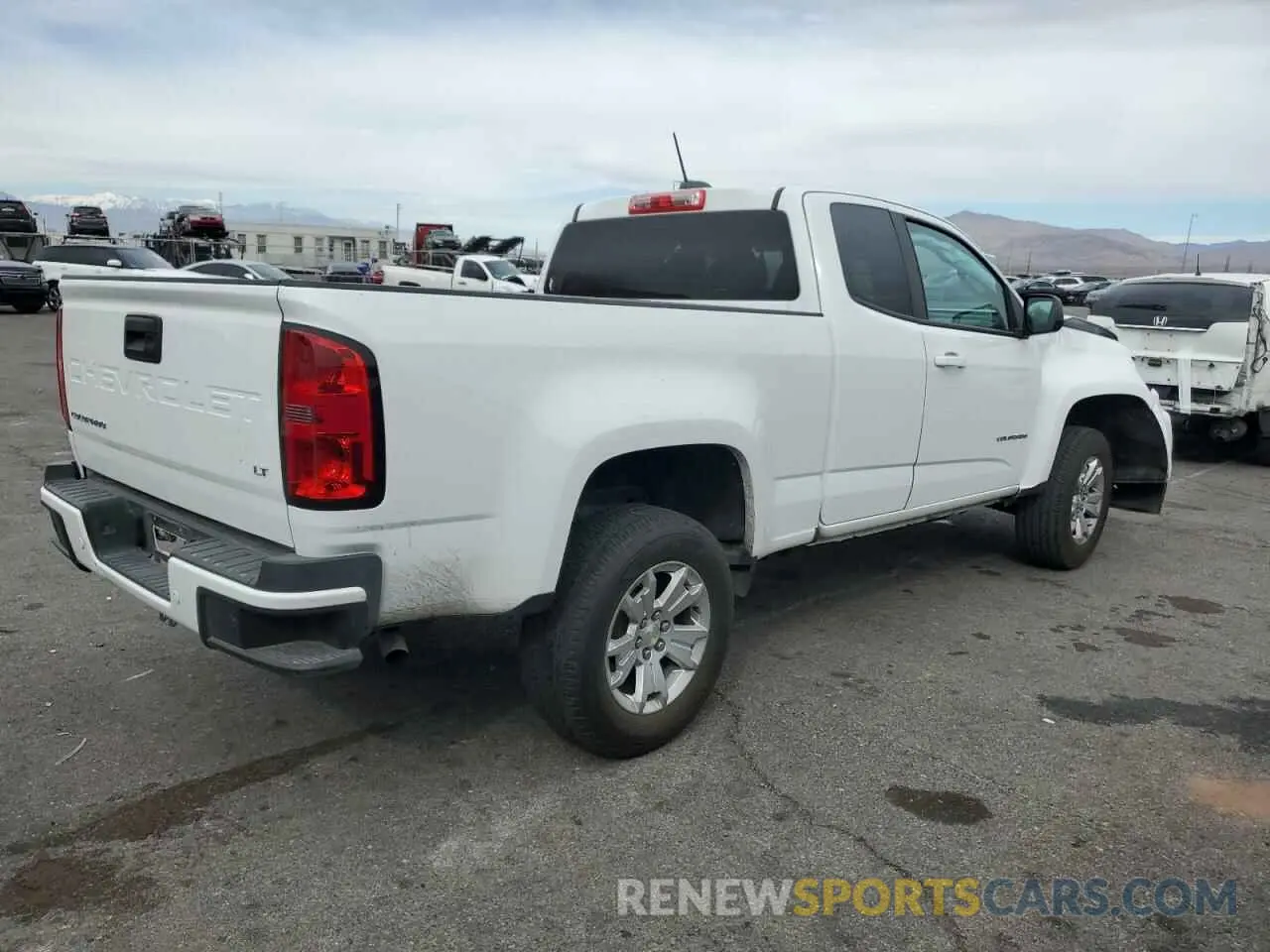 3 Photograph of a damaged car 1GCHSCEA5N1236984 CHEVROLET COLORADO 2022