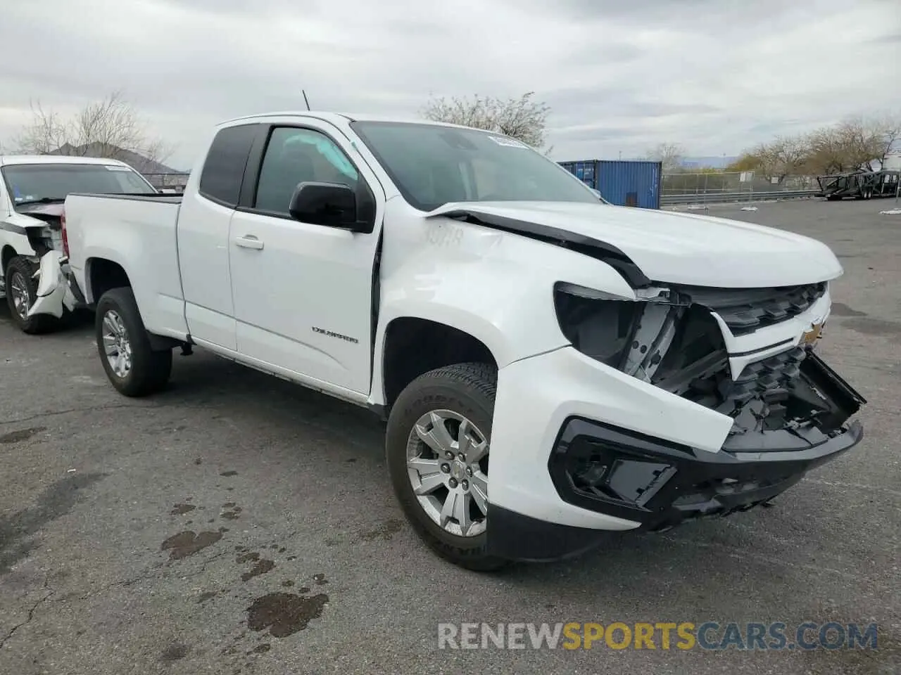 4 Photograph of a damaged car 1GCHSCEA5N1236984 CHEVROLET COLORADO 2022