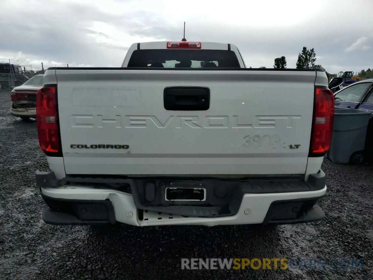 6 Photograph of a damaged car 1GCHSCEA5N1237679 CHEVROLET COLORADO 2022