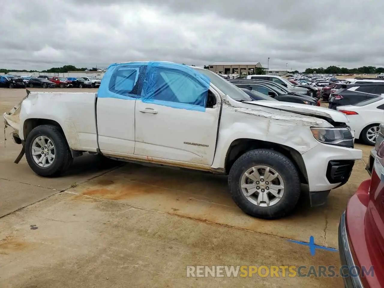 4 Photograph of a damaged car 1GCHSCEA6N1118071 CHEVROLET COLORADO 2022