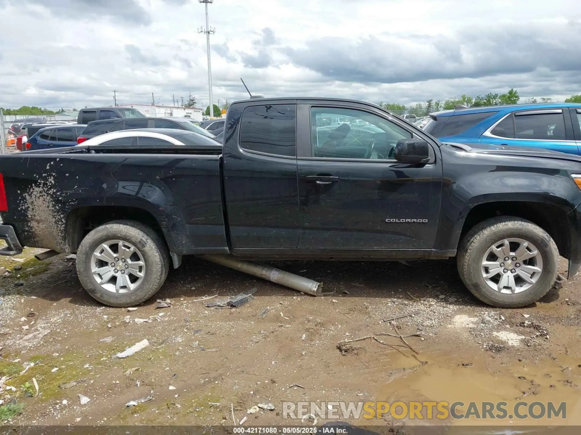 13 Photograph of a damaged car 1GCHSCEA6N1149630 CHEVROLET COLORADO 2022