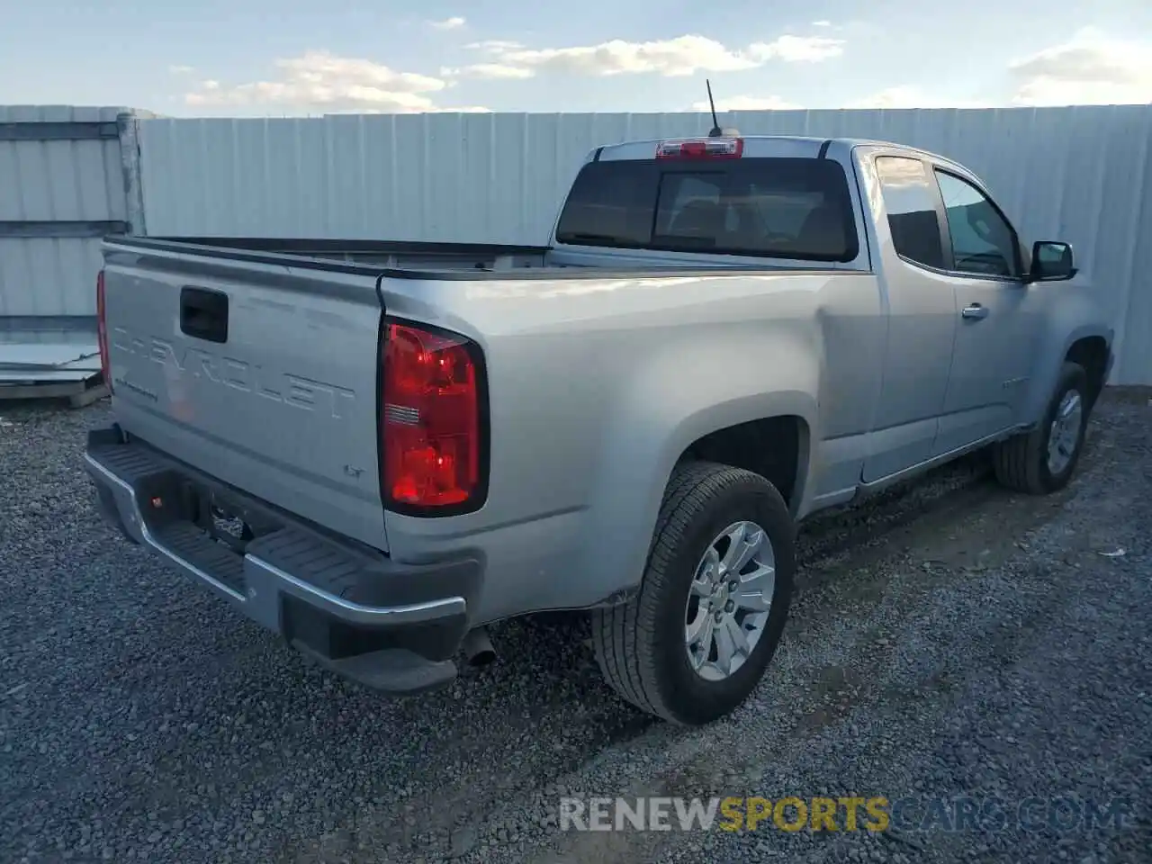 3 Photograph of a damaged car 1GCHSCEA6N1163396 CHEVROLET COLORADO 2022