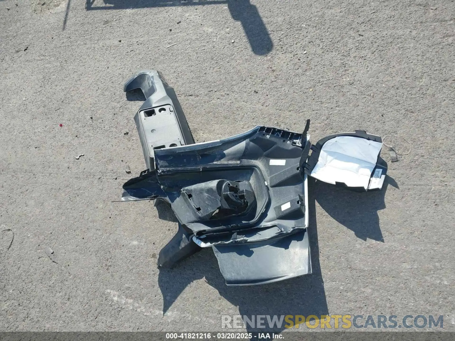 12 Photograph of a damaged car 1GCHSCEA6N1204948 CHEVROLET COLORADO 2022
