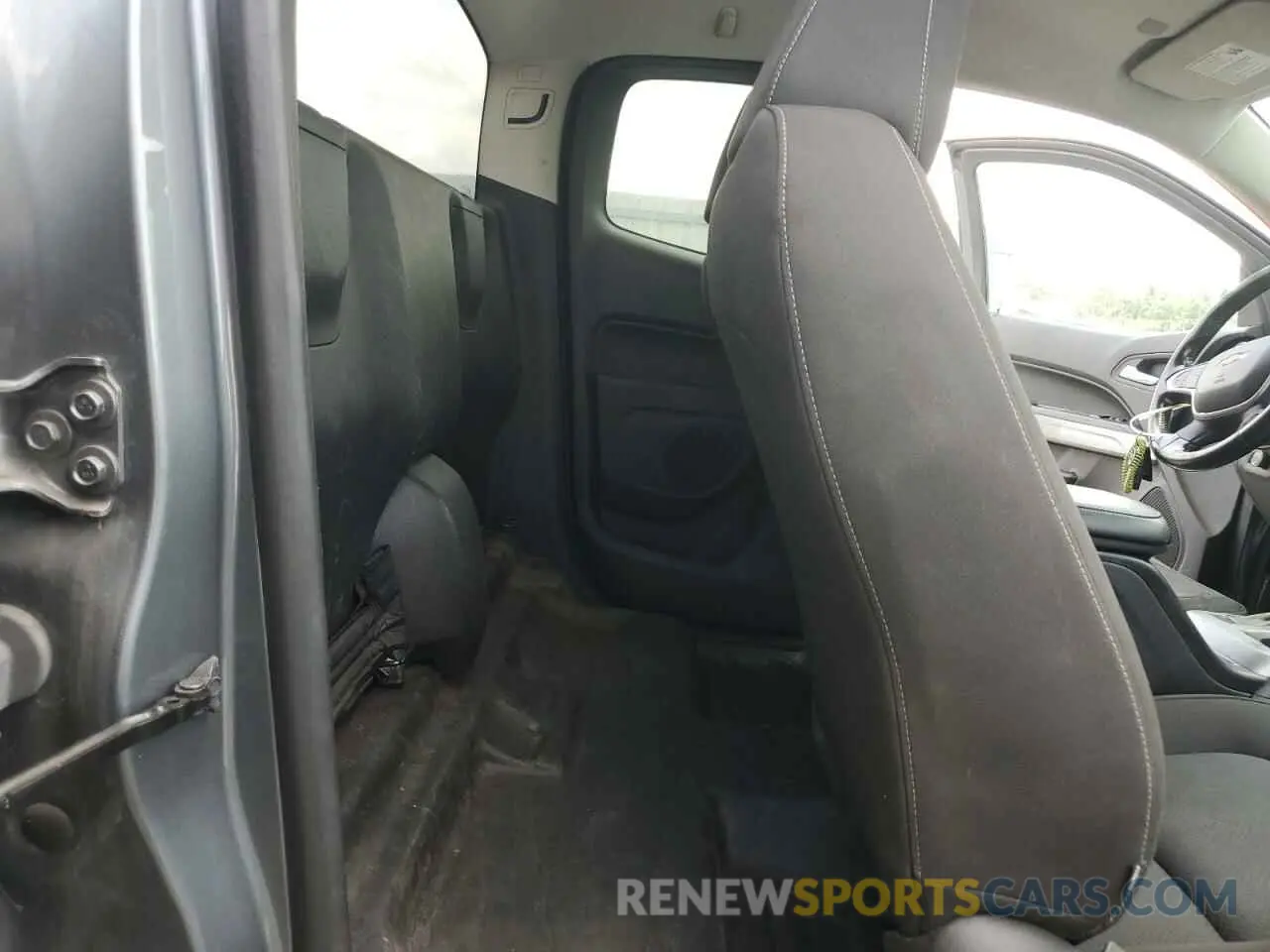 10 Photograph of a damaged car 1GCHSCEA7N1155937 CHEVROLET COLORADO 2022