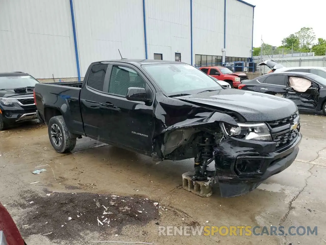 4 Photograph of a damaged car 1GCHSCEA8N1167837 CHEVROLET COLORADO 2022