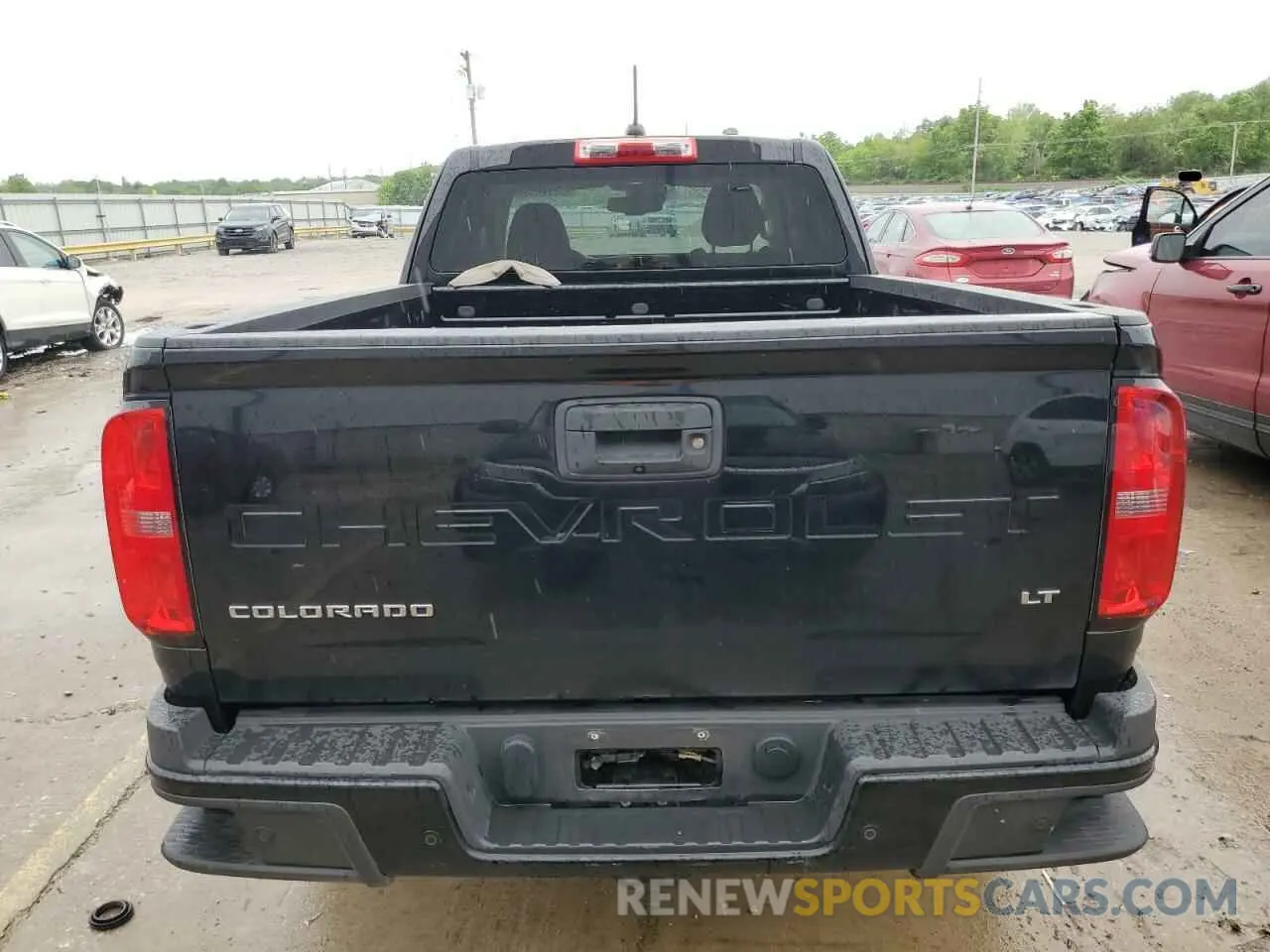 6 Photograph of a damaged car 1GCHSCEA8N1167837 CHEVROLET COLORADO 2022
