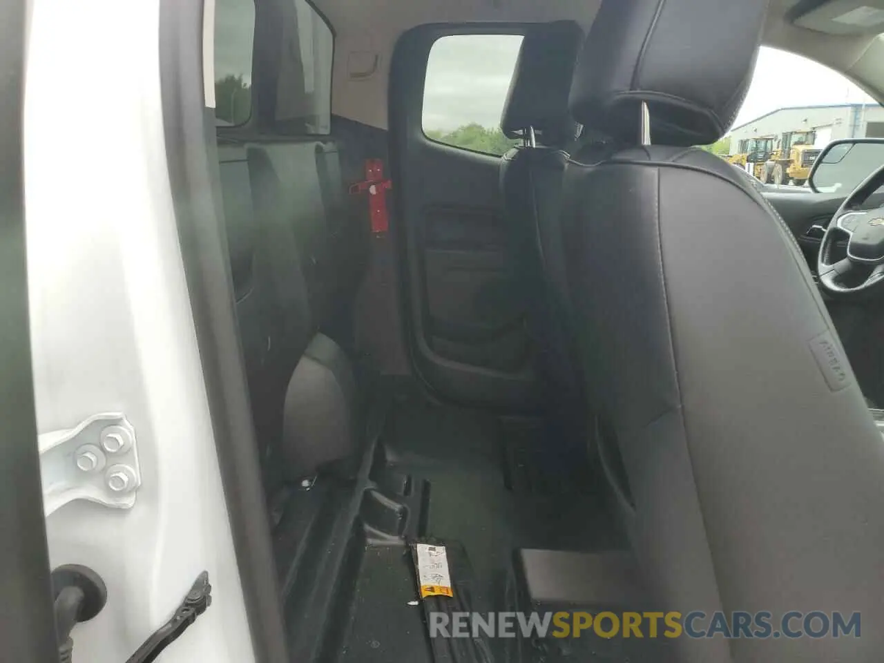 10 Photograph of a damaged car 1GCHSCEA8N1235960 CHEVROLET COLORADO 2022