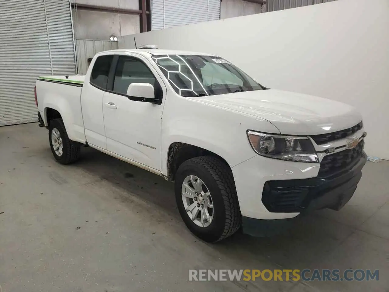 4 Photograph of a damaged car 1GCHSCEAXN1116727 CHEVROLET COLORADO 2022
