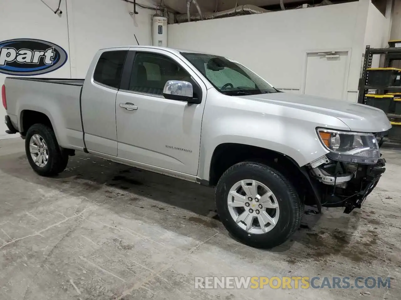 4 Photograph of a damaged car 1GCHSCEAXN1163708 CHEVROLET COLORADO 2022