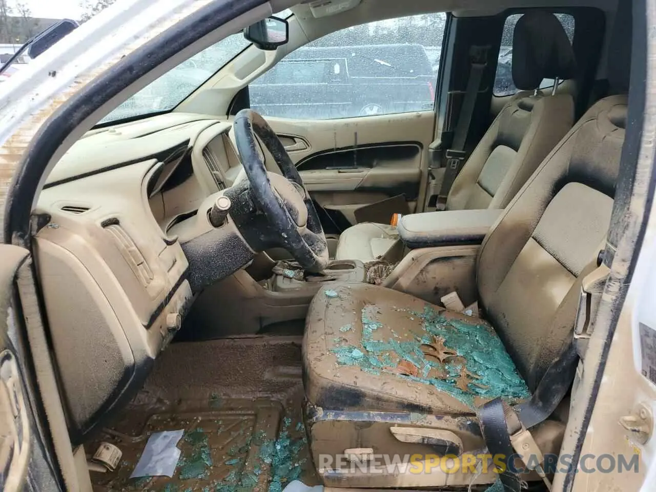 7 Photograph of a damaged car 1GCHSCEAXN1170805 CHEVROLET COLORADO 2022