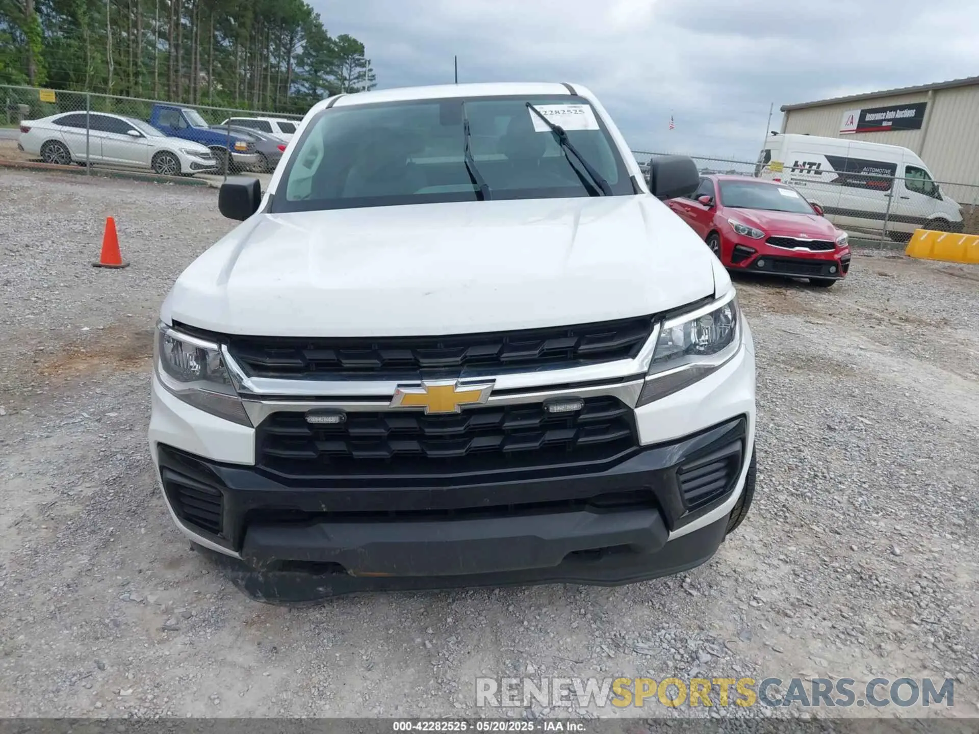 12 Photograph of a damaged car 1GCHTBEA6N1140563 CHEVROLET COLORADO 2022