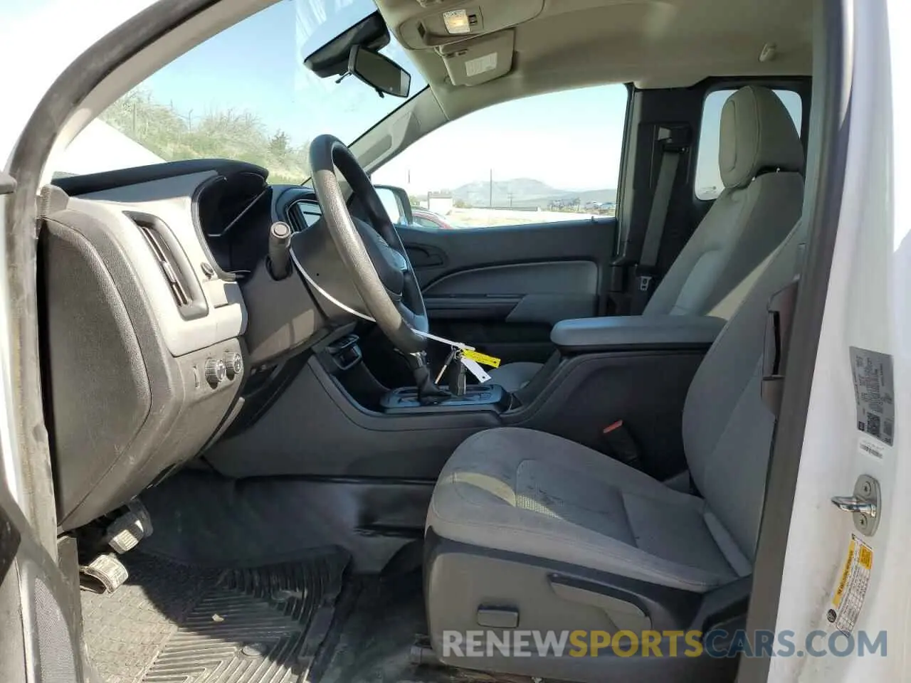 7 Photograph of a damaged car 1GCHTBEA9N1304386 CHEVROLET COLORADO 2022