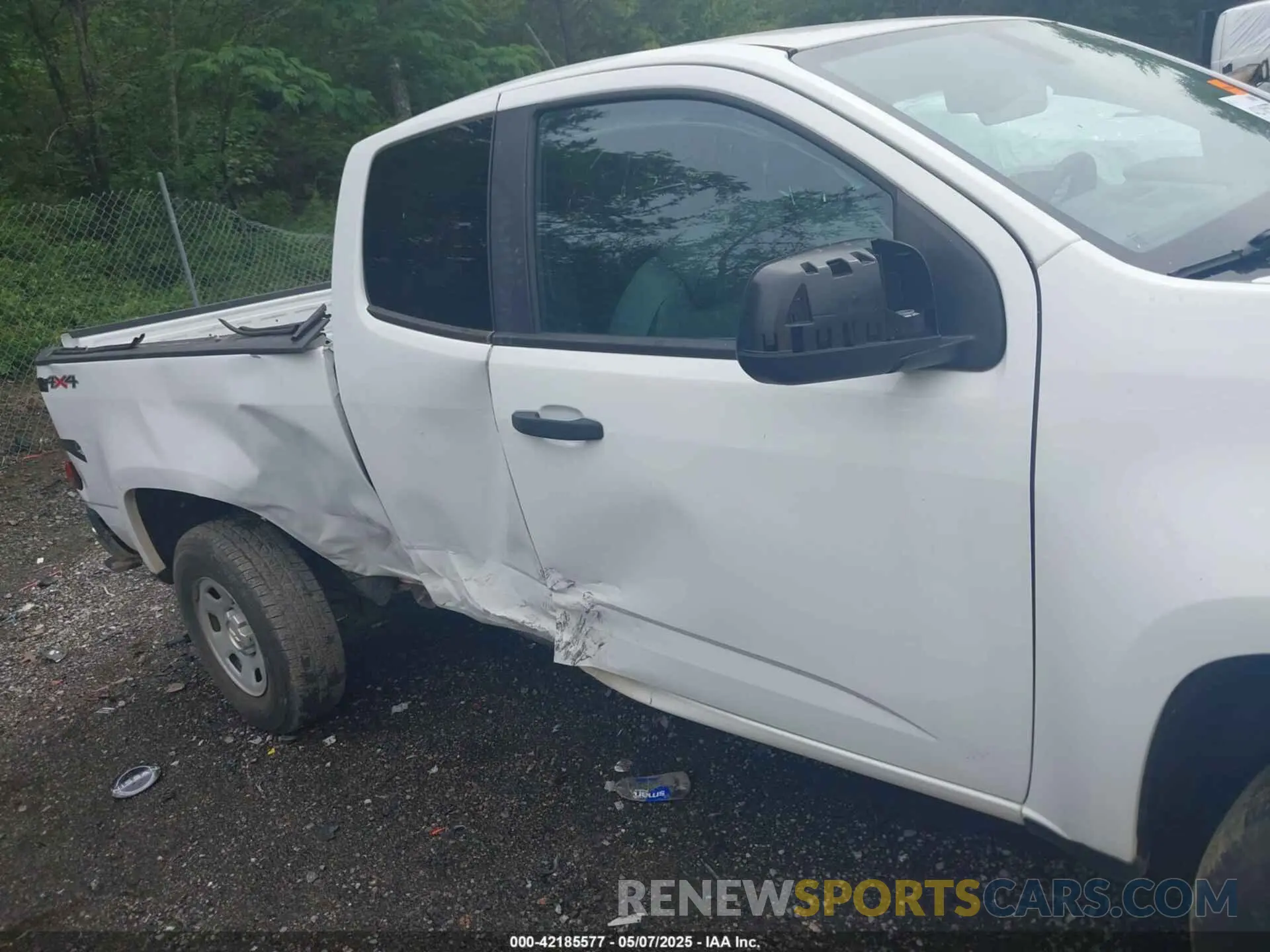 13 Photograph of a damaged car 1GCHTBEN7N1132233 CHEVROLET COLORADO 2022